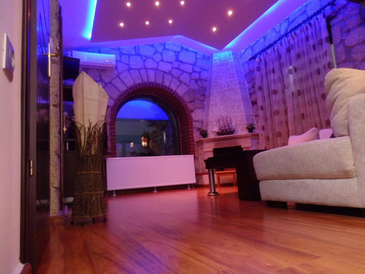 Villa George Афитос Екстериор снимка