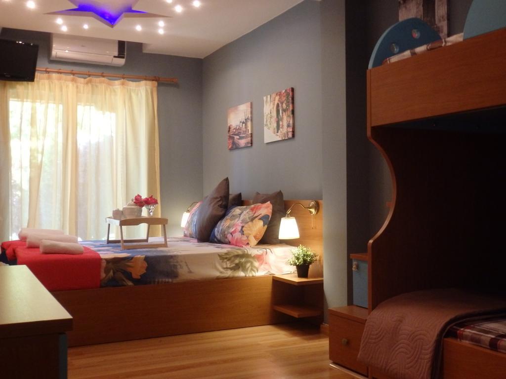 Villa George Афитос Екстериор снимка