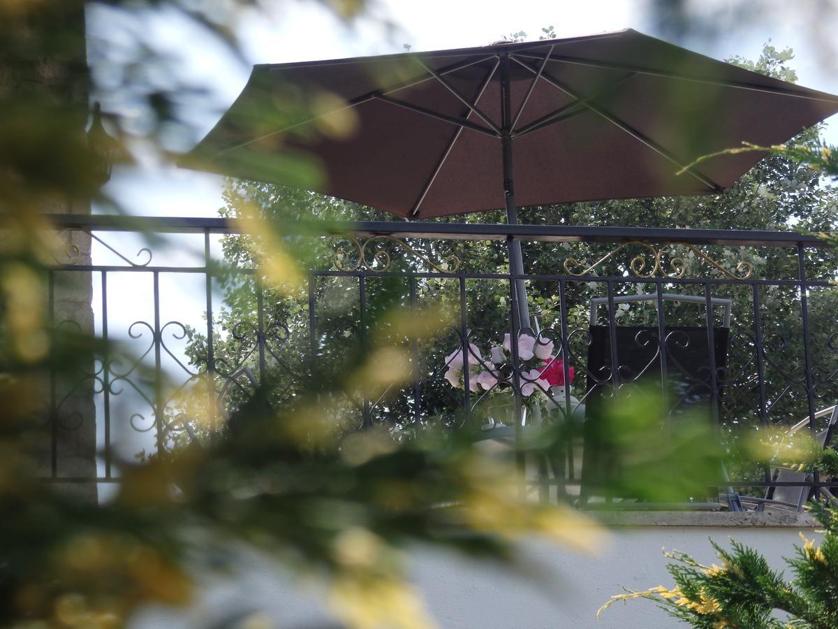 Villa George Афитос Екстериор снимка